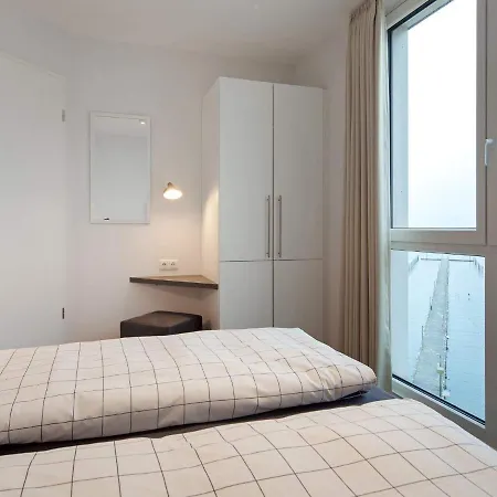 6 Personen In شقة *