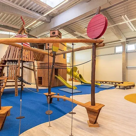 6 Personen In شقة *