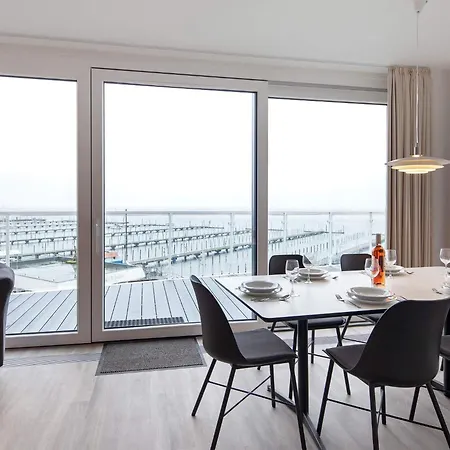 Exklusive Marina-villa Direkt Am 아파트
