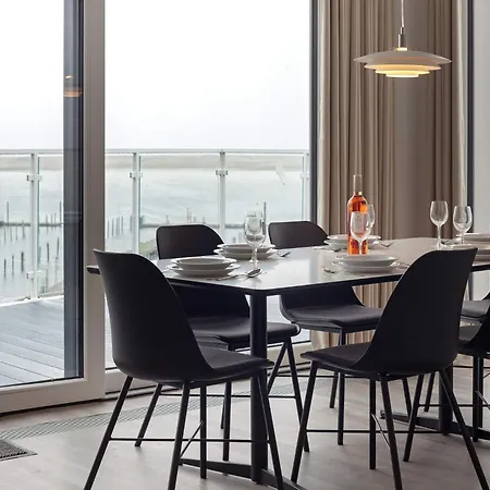 Exklusive Marina-villa Direkt Am 아파트